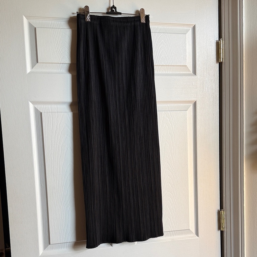 Issey Miyake Pleats Please black skirt - perfect condition size 3